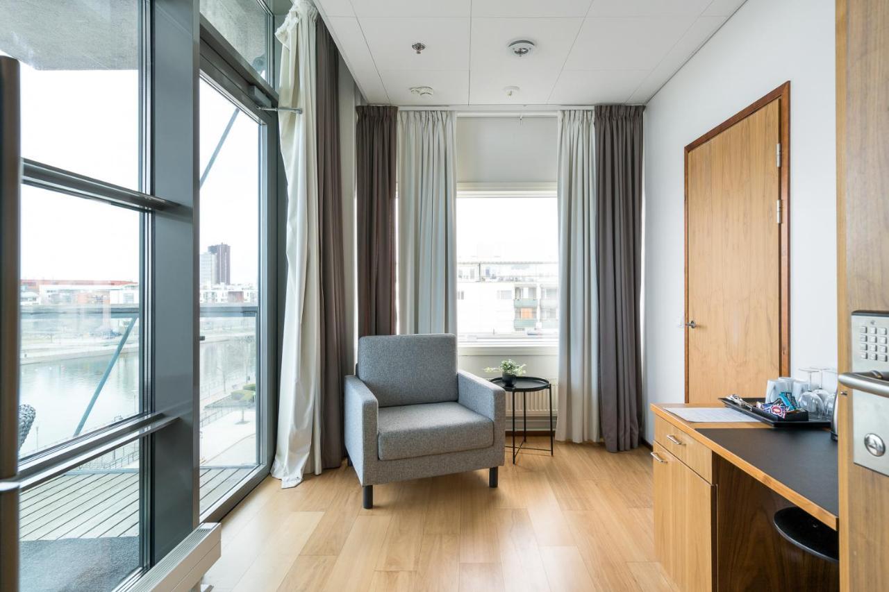 Hiisi Hotel Helsinki Jaetkaesaari Helsínquia Exterior foto